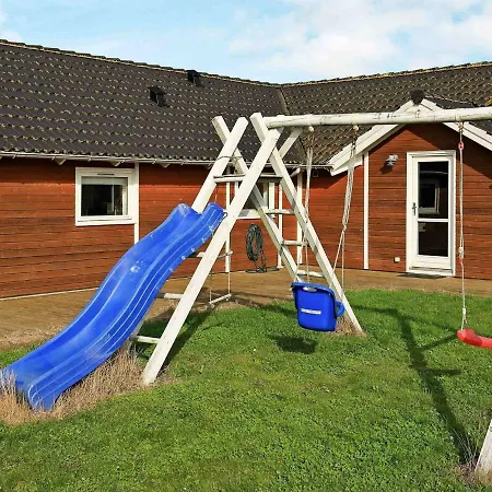 10 Person In Vaeggerlose-by Traum 別荘 Bøtø By