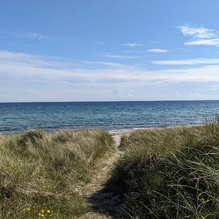 10 Person In Vaeggerlose-by Traum 度假居 Bøtø By