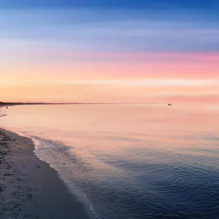 10 Person In Vaeggerlose-by Traum 度假居 Bøtø By