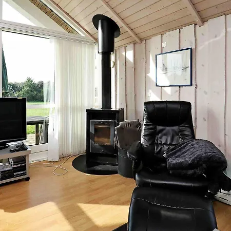 10 Person In Vaeggerlose-by Traum * Bøtø By